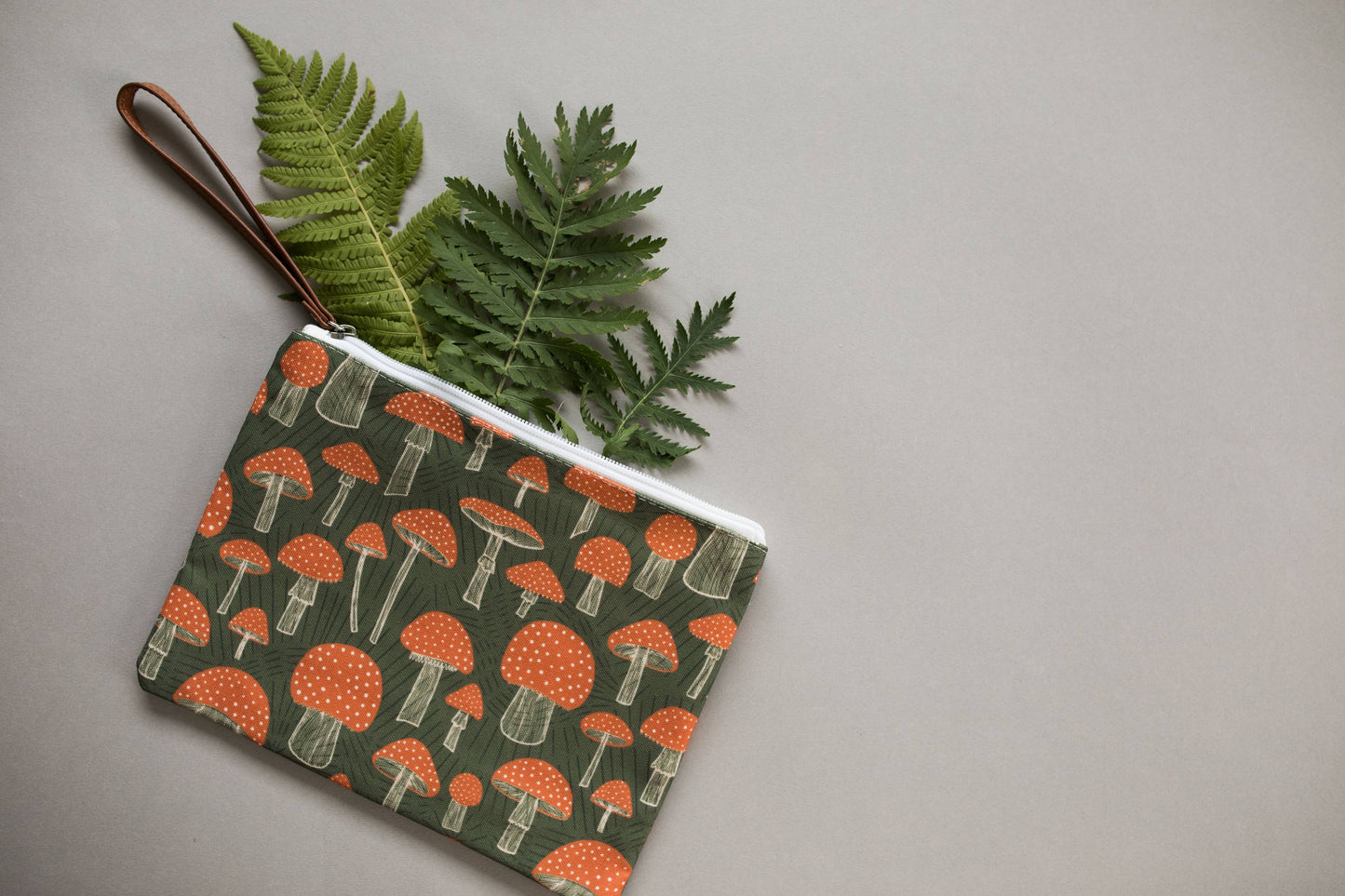 Mushroom Field Zipper Pouch