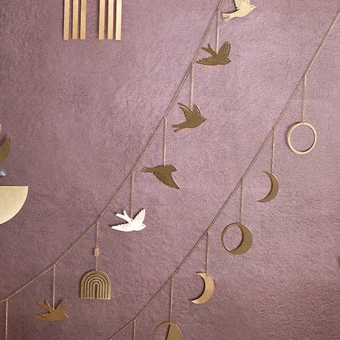 Stone of Energy Bird & Sunstone Garland